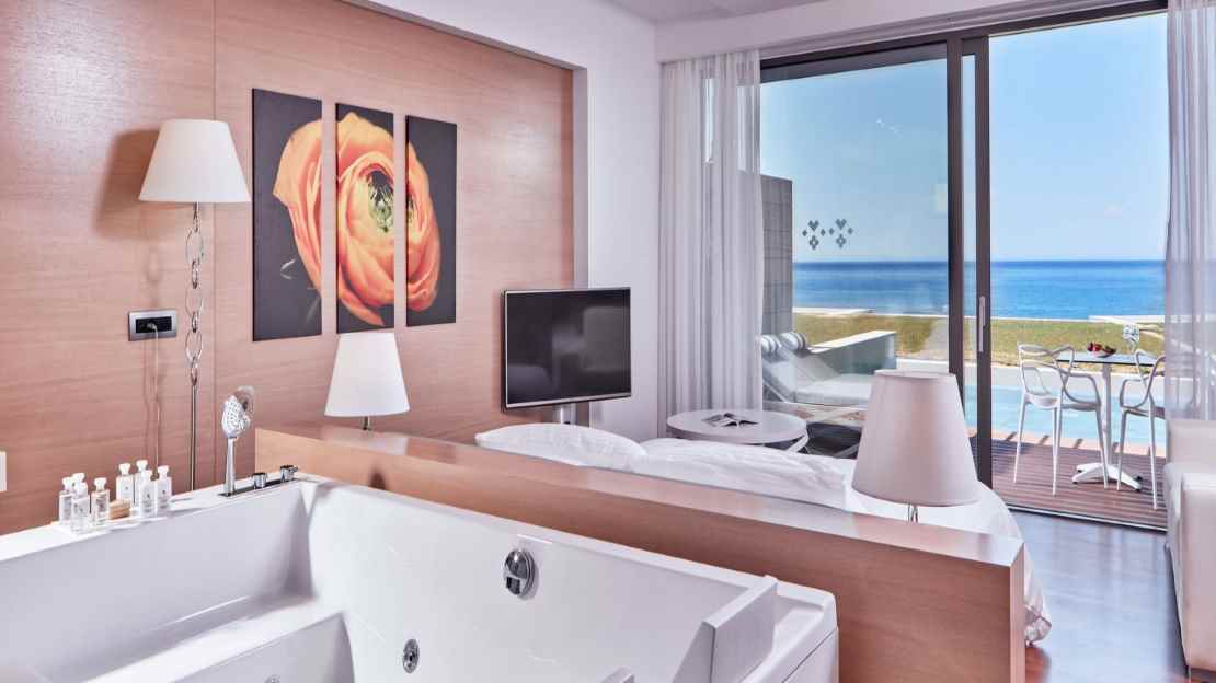 Junior Suite Sea View with Individual Pool 